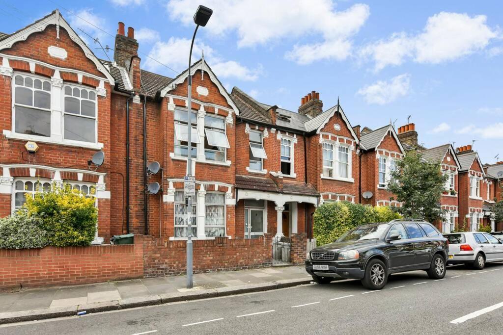Groves 4 Bedroom, Shepherds Bush Londres Exterior foto
